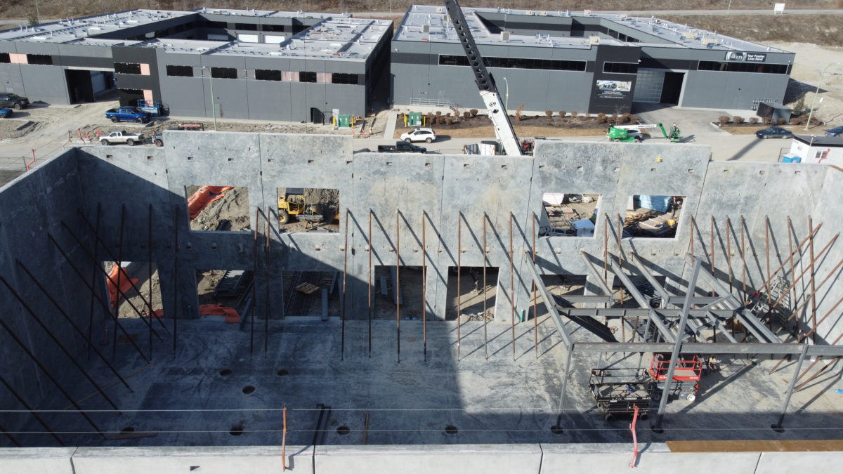 INDUSTRIAL UNITS FOR LEASE WITHIN AIRPORT BUSINESS PARK Royal LePage